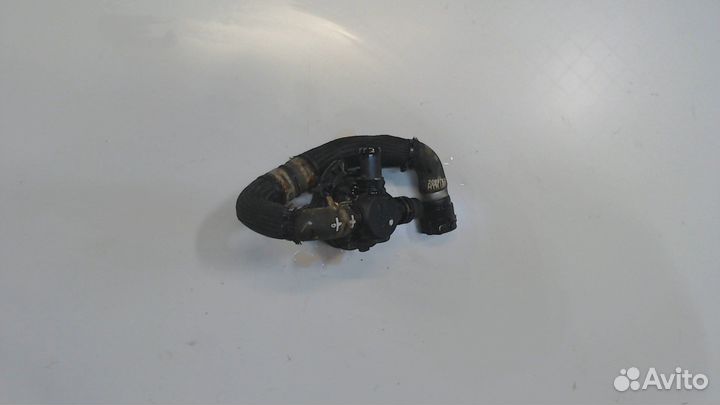 Насос водяной Chevrolet Volt, 2013