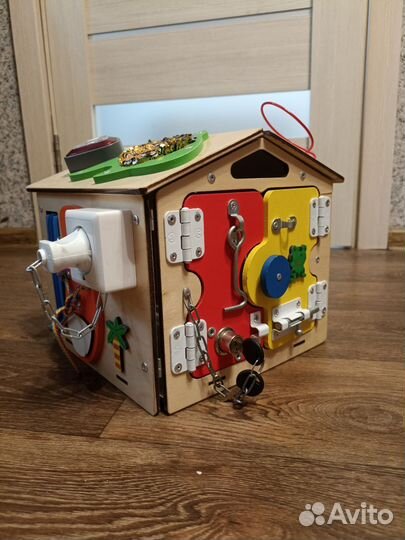 Бизиборд бизидом