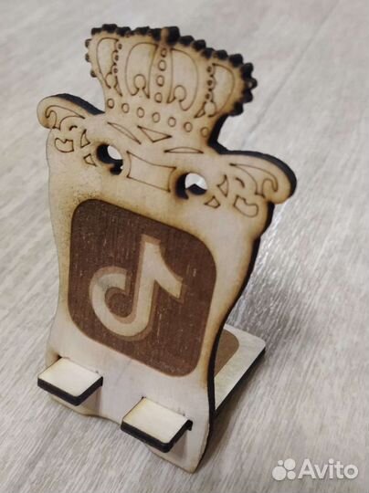 Подставка для телефона из фанеры