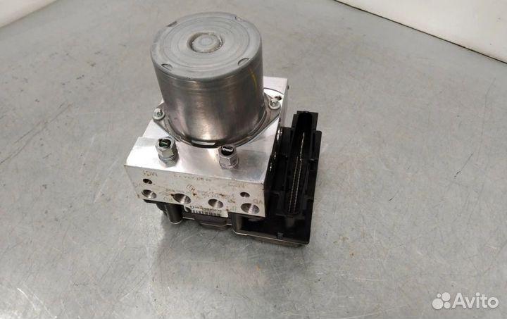 Блок абс 8200685699 Renault Megane II 2006 - 2008 года