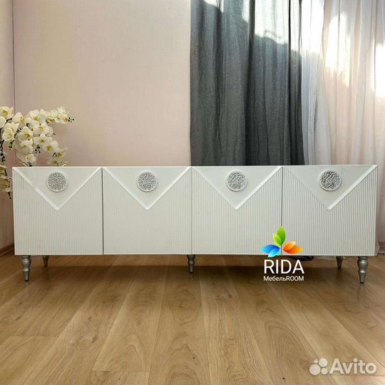 Тумба под тв, белая. Гостиная