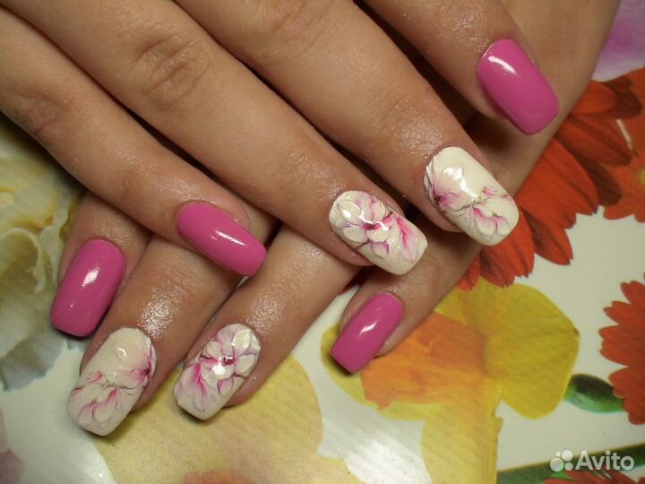 Наращивание ногтей и ресниц, педикюр