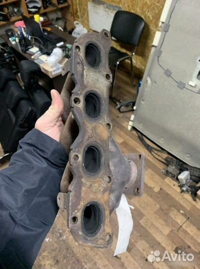 Коллектор выпускной Volkswagen Golf 5