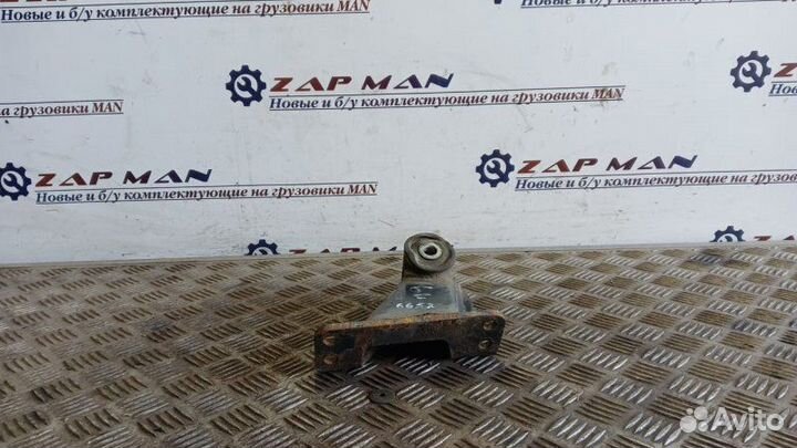 Кронштейн подшипника левый Man Tgl