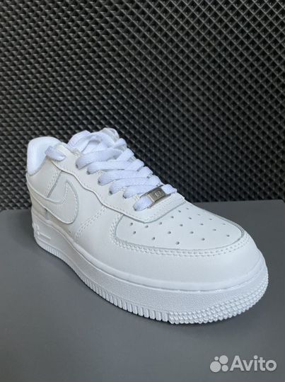 Кроссовки Nike air Force 1 luxe