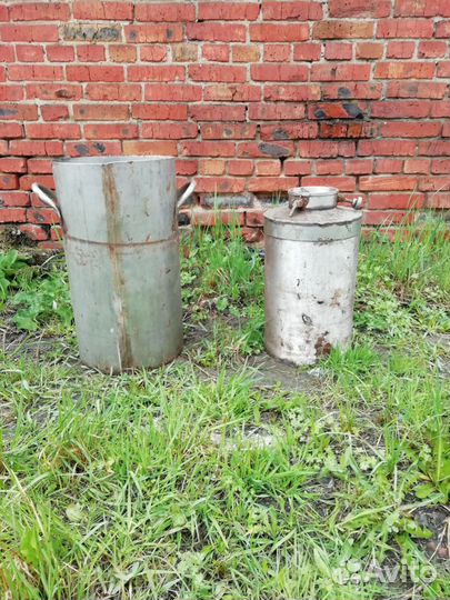 Бак из нержавейки без крышки. Остался большой бак