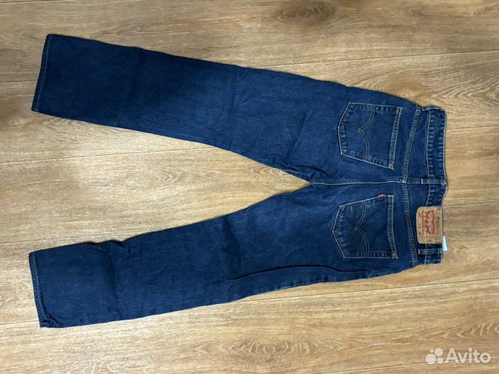 Джинсы Levis 501