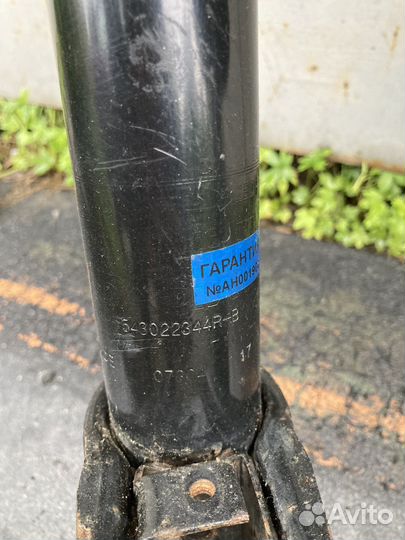 Цена за обе стойки в сборе на renault logan 1