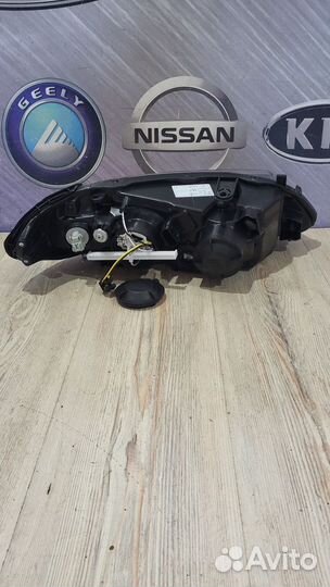 Фара Nissan almera N16 Лев