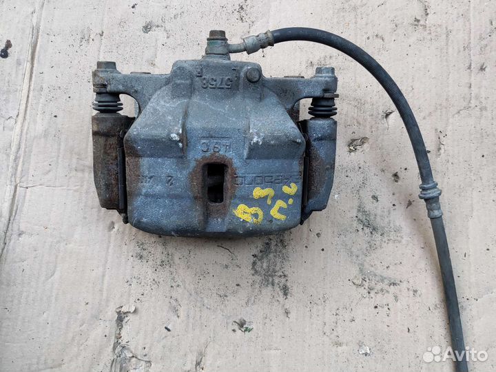 Супорт тормазной на Volkswagen B3