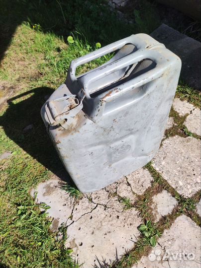 Канистра 20 литров для бензина