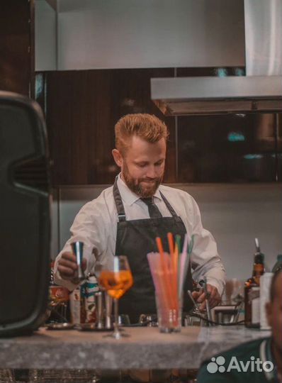 Бармен на мероприятие