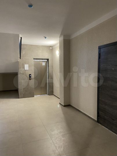 2-к. квартира, 86 м², 2/9 эт.