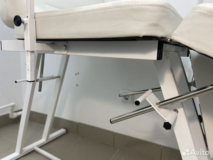 Продаим кресло для педикюра