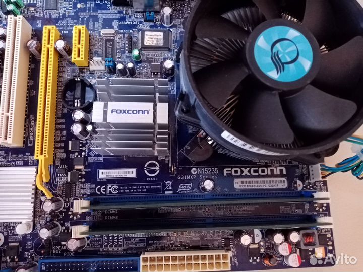 Материнская плата с процессором и памятью