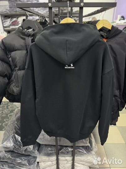 Зипка balenciaga x under armour (коллаба 2025)