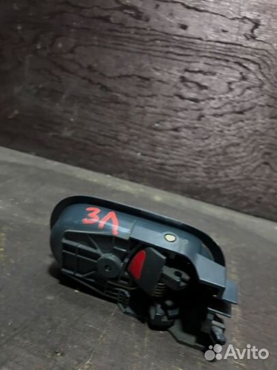 Ручка двери внутренняя задняя левая Mitsubishi