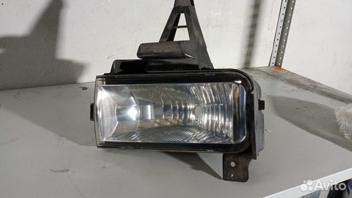 Фара противотуманная LC200