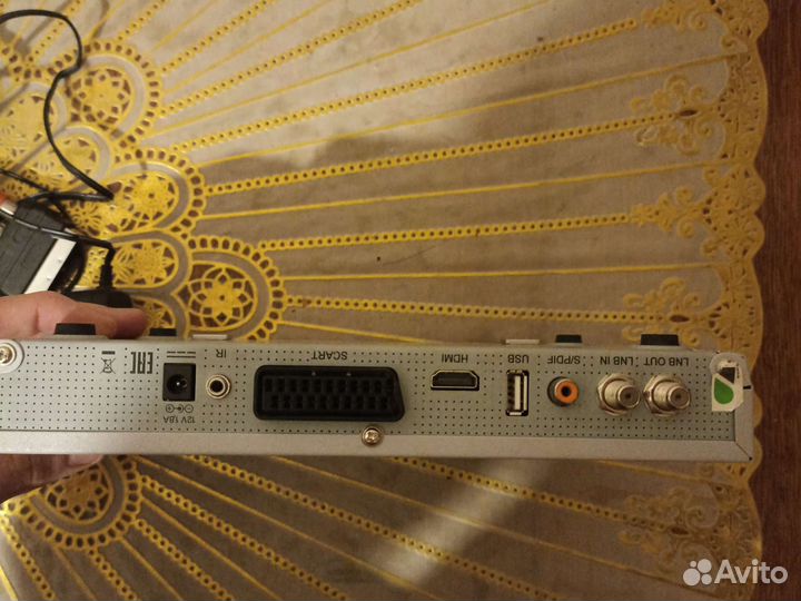 Ресивер триколор gs U510