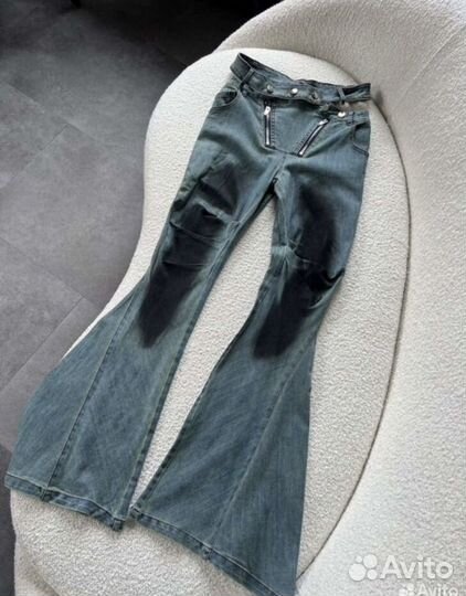 Джинсы клеш Blumarine р. М