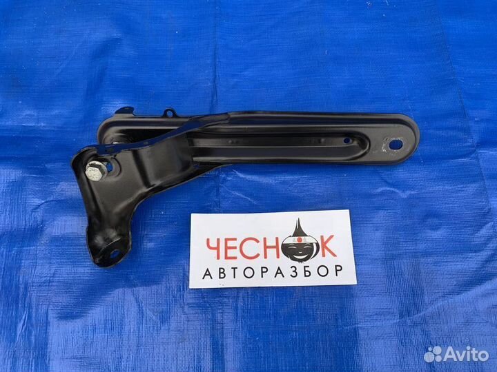 Кронштейн крепление подушки двс 955 / 957