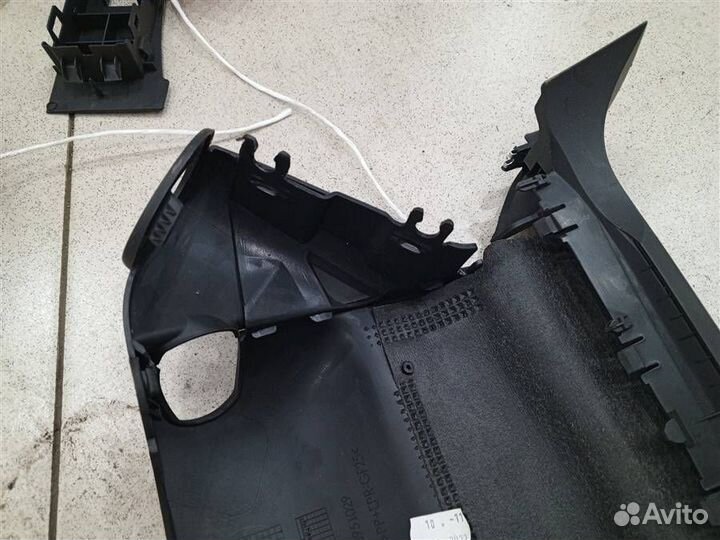 Кожух рулевой колонки верхний Opel Astra J 2009-2