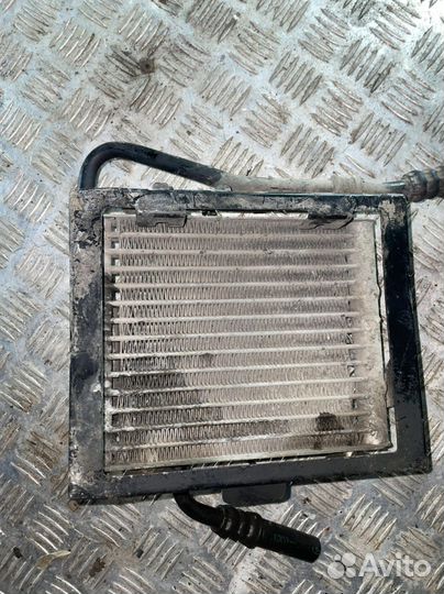 Маслянный радиатор Audi A6C5 2.5 дизель 4b0317021c