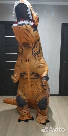Костюм в аренду динозавр