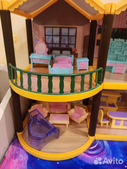 Домик кукольный