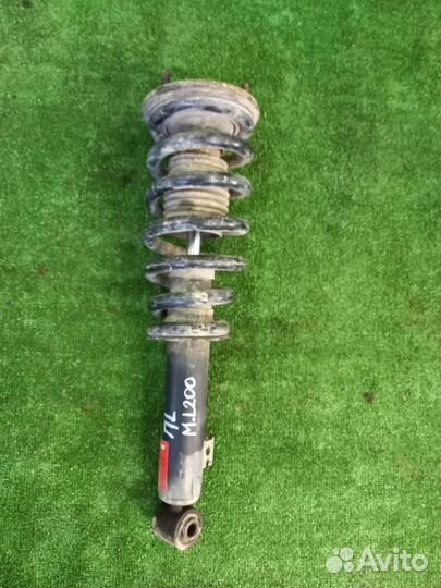 Амортизаторы передние M. L200 4D56 2006-2016