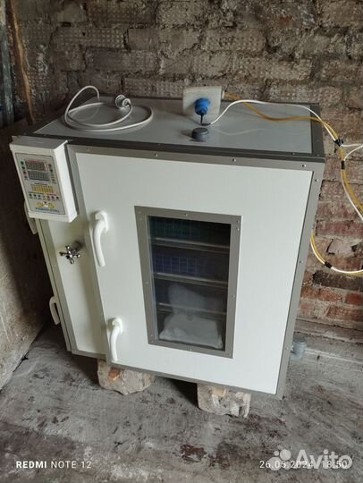 Инкубатор ремил 270