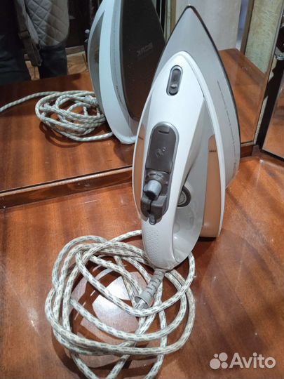 Утюг Bork