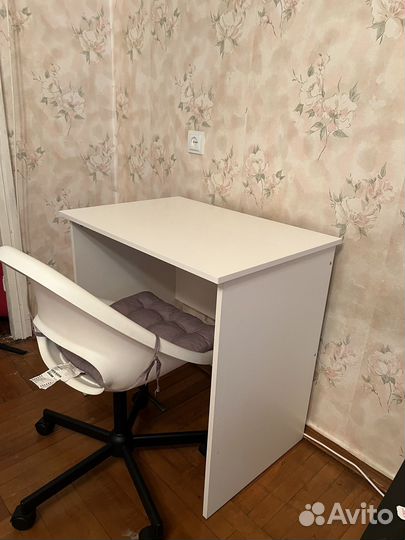 Письменный стол и стул IKEA