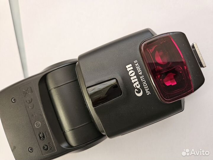 Комплект: Canon EOS 7 d, объектив EFS 18-135, вспы