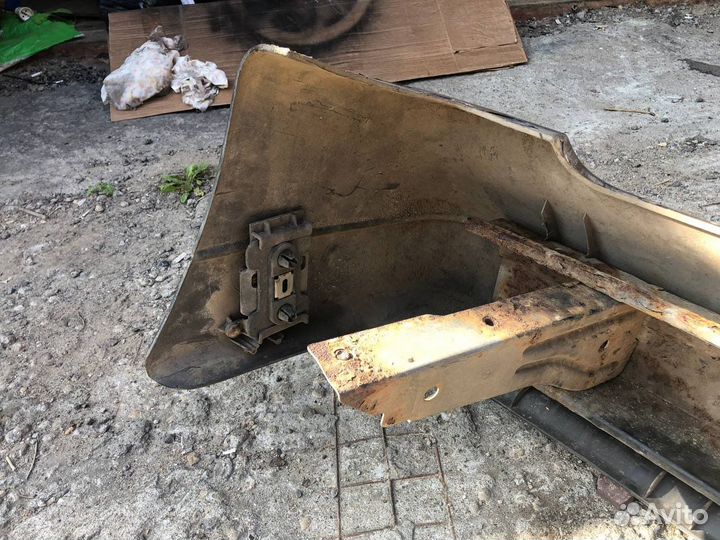 Бампер golf 2 задний широкий