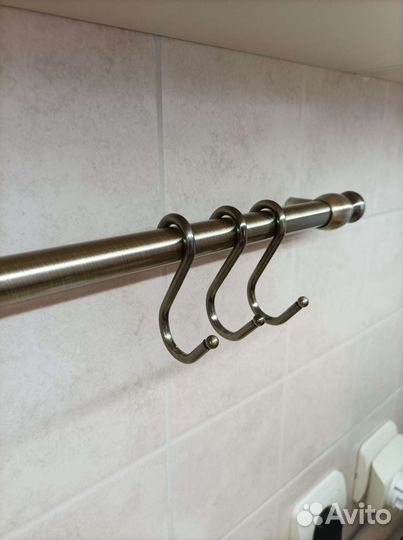 Рейлинг для кухни с крючками