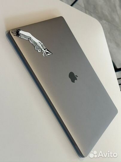 Apple MacBook Pro 16 2019