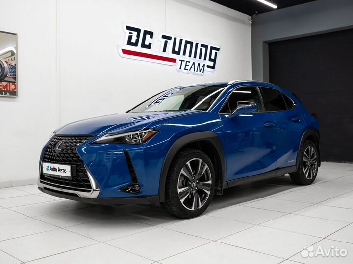 Lexus UX 2.0 CVT, 2019, 9 200 км