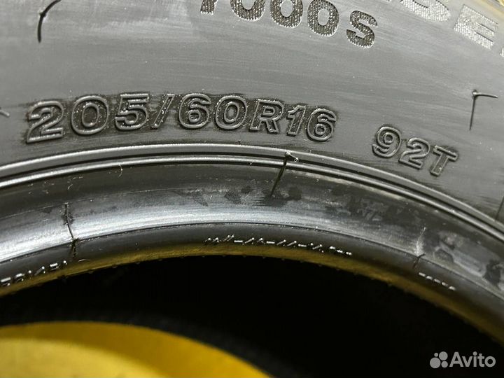 Bridgestone Ice Cruiser 7000S 205/60 R16 92T