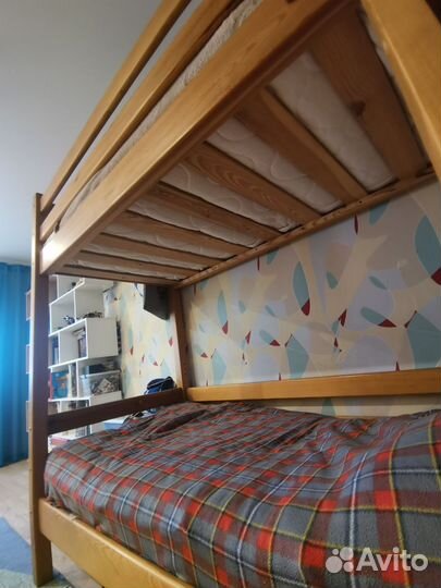 Двухъярусная кровать бу с матрасами