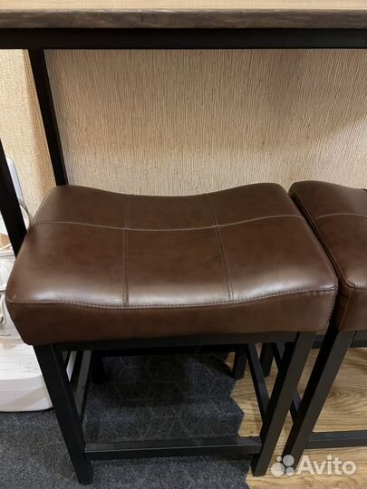 Кухонный стол и стулья комплект