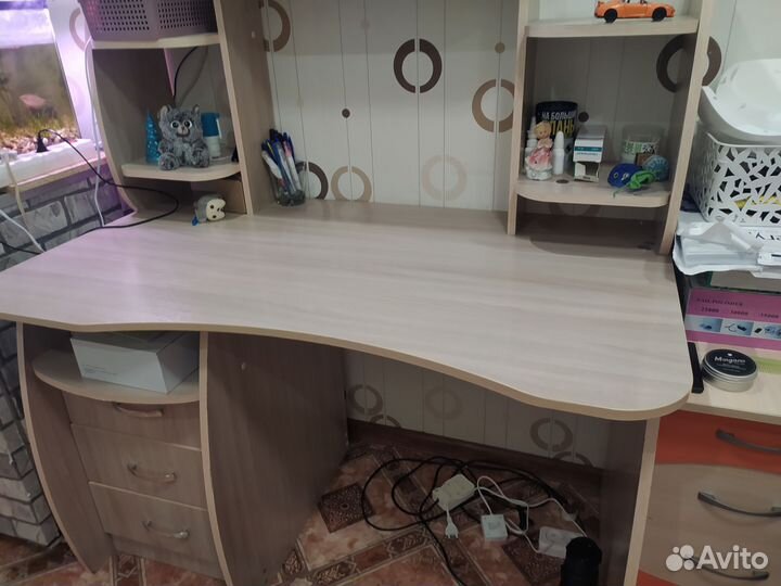 Компьютерный стол