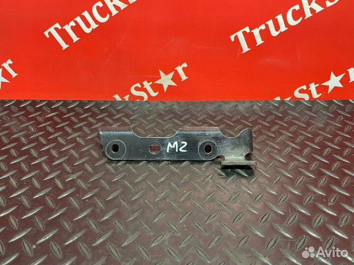 Кронштейн трапа за кабиной