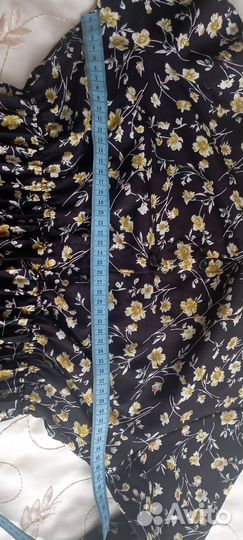 Платье в цветочек 44-46