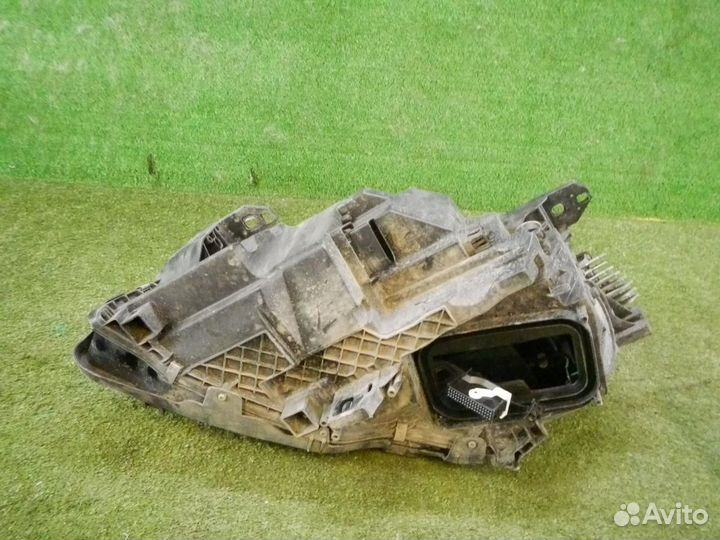 Фара правая Mercedes-Benz GLA-Class