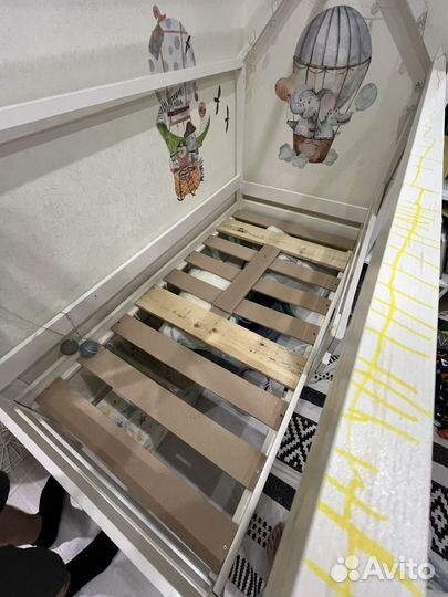 Кровать домик