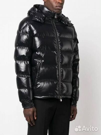 Глянцевая куртка Moncler