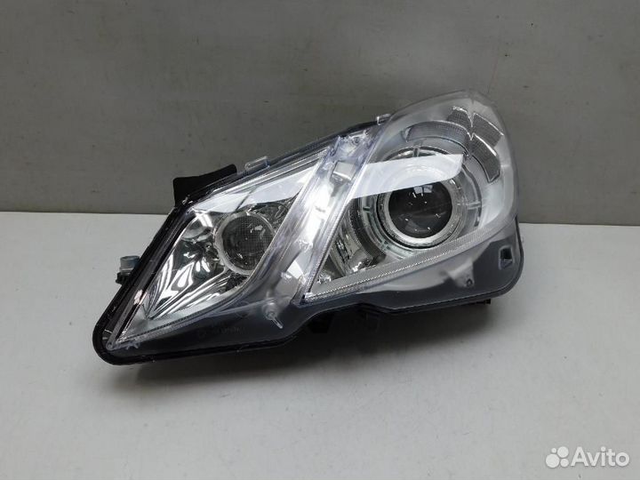 Фара левая Mercedes-Benz E-Class
