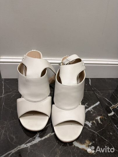 Босоножки guess оригинал