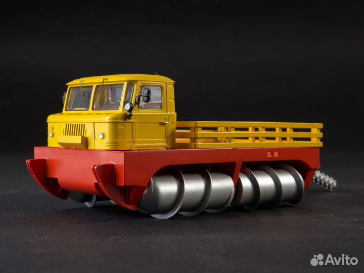 1:43 Масштабная модель гпи-72 шнековый снегоболото